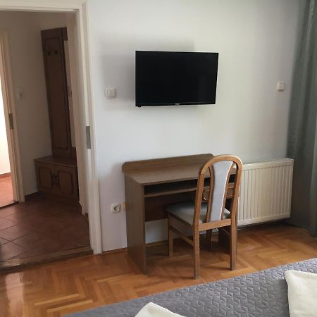 Hotel Center Apartmanhaz Hajdúszoboszló Exterior foto